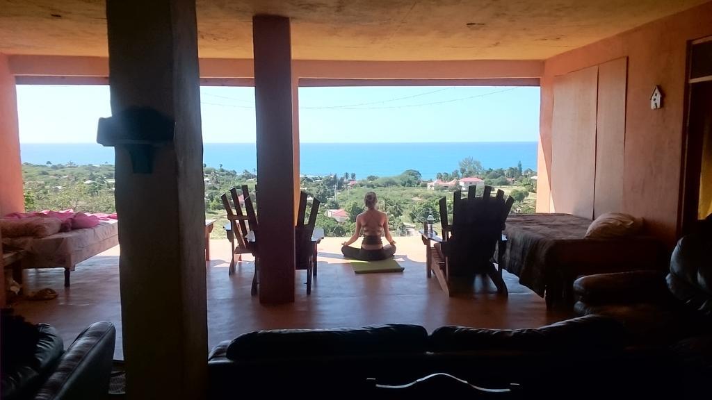 Welcoming Vibes Hotel Treasure Beach Eksteriør billede